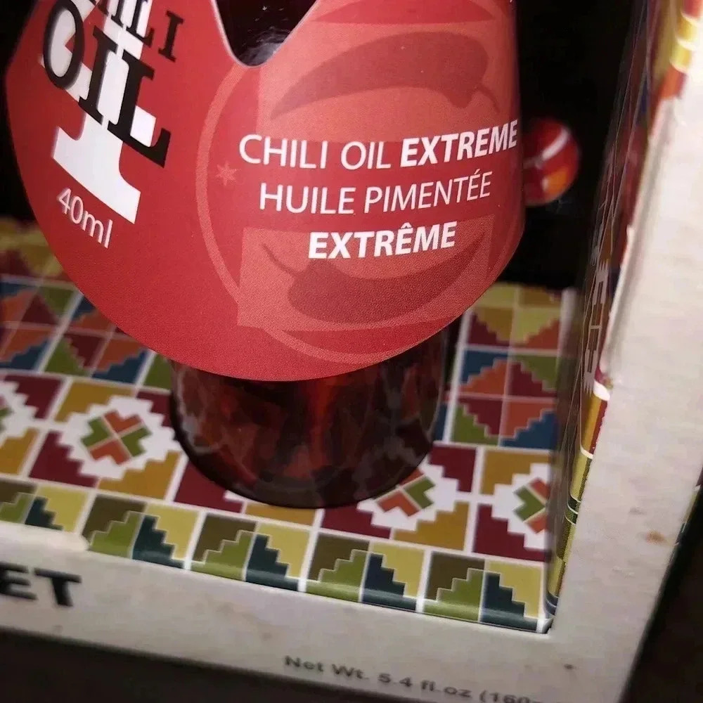Colorful Poncho Bottle chili oil gift set New - Picture 6 of 8